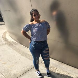 Meet your Posher, Leslie